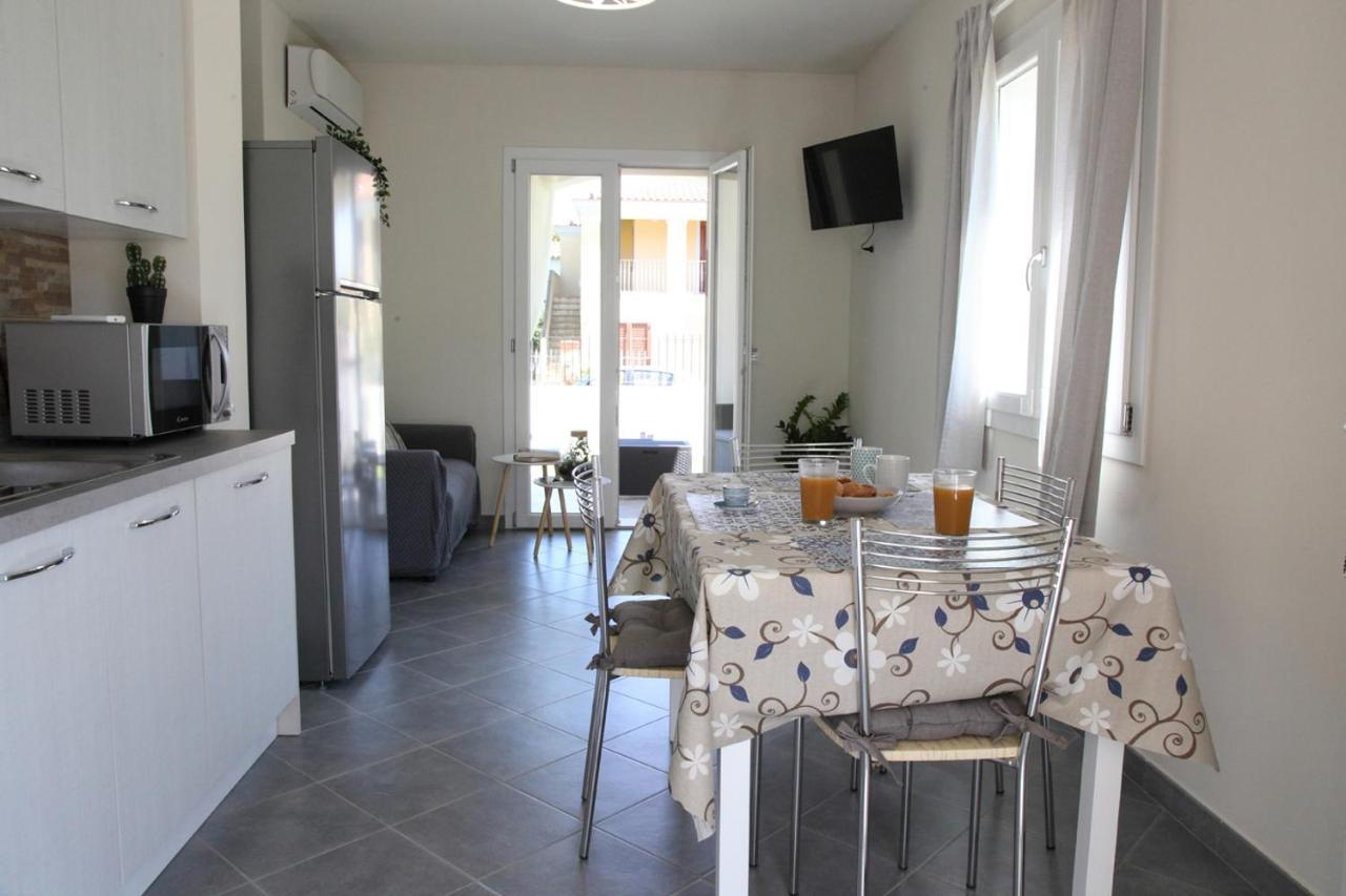 Ferienwohnung Casa Bianca Marea Santa Maria Navarrese Exterior foto